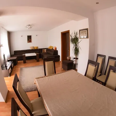 Apartment Dom W Chomranicach- Jacuzzi, Grillowy Chomranice