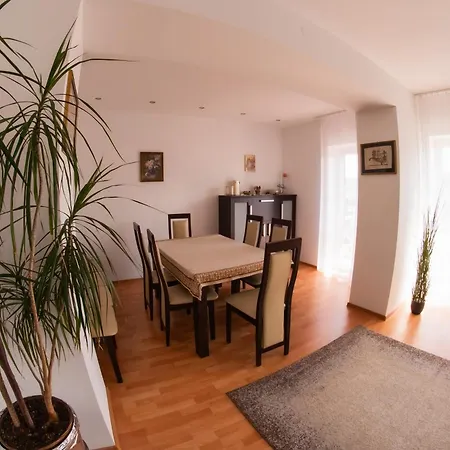 Apartament Dom W Chomranicach- Jacuzzi, Grillowy
