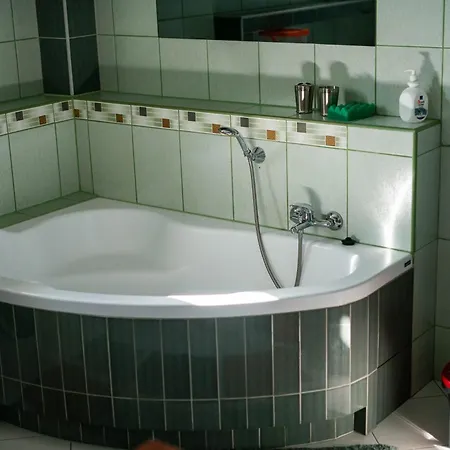 Dom W Chomranicach- Jacuzzi, Grillowy