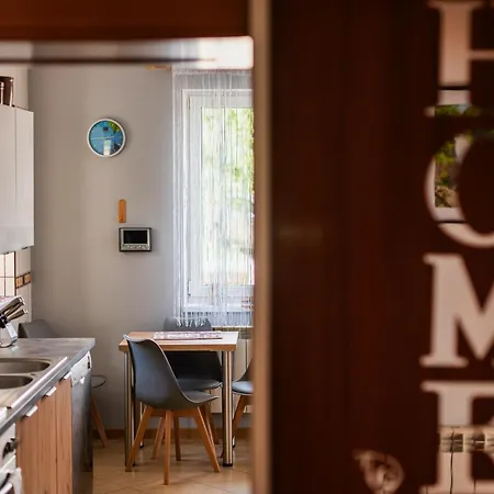 Apartment Dom W Chomranicach- Jacuzzi, Grillowy Chomranice