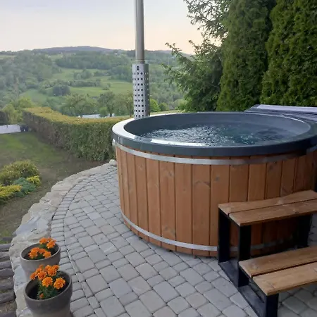 Dom W Chomranicach- Jacuzzi, Grillowy Apartament Chomranice