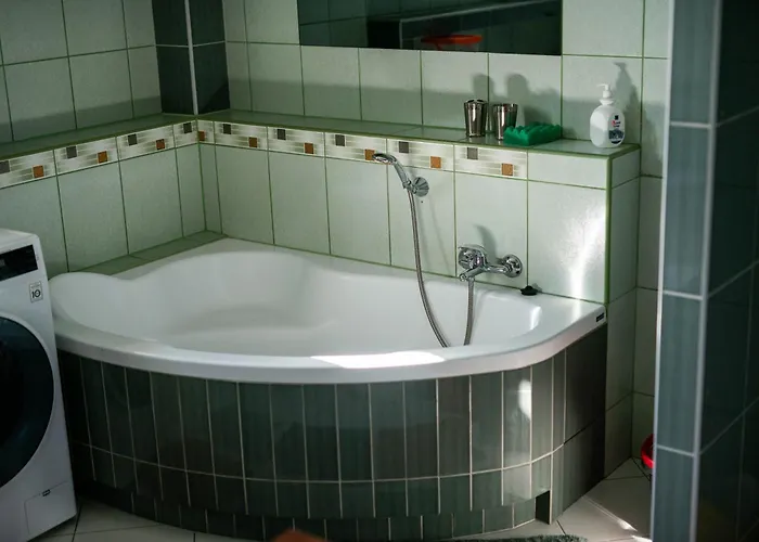 Dom W Chomranicach- Jacuzzi, Grillowy